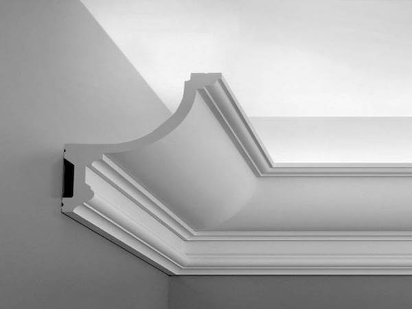 best rooms to install crown moulding